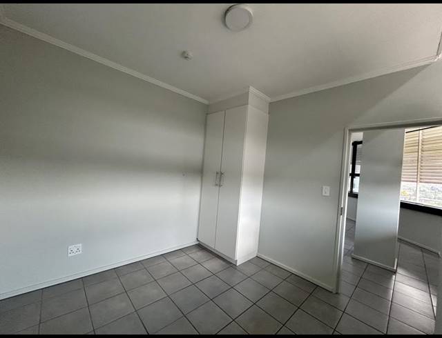 2 BEDROOM PROPERTY TO RENT IN FLORIDA